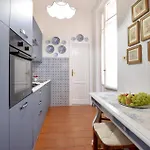 3 Bedroom Cozy Home In Viareggio بيت للعطل