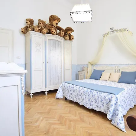 Casa de Férias 3 Bedroom Gorgeous In Viareggio