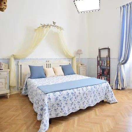 3 Bedroom Gorgeous In * Viareggio