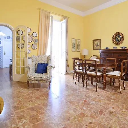 Vakantiehuis 3 Bedroom Cozy In