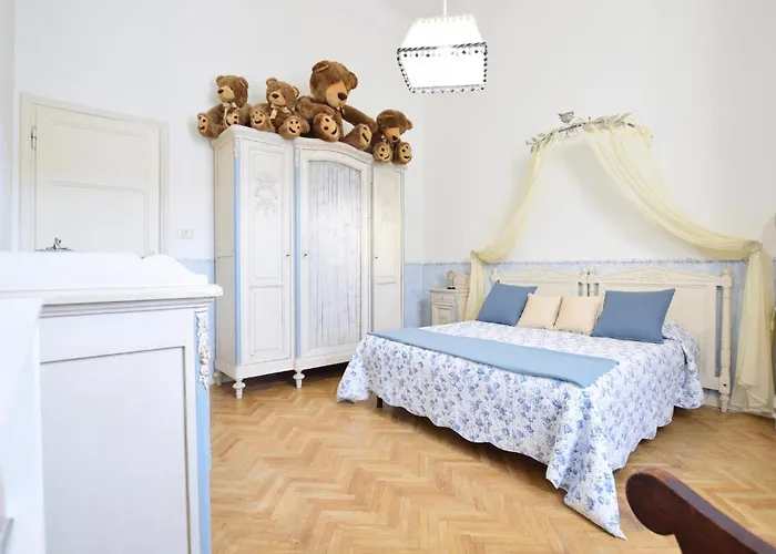 Vakantiehuis 3 Bedroom Gorgeous In Viareggio