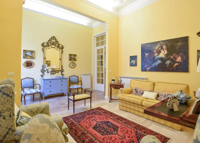 3 Bedroom Gorgeous In Vakantiehuis Viareggio